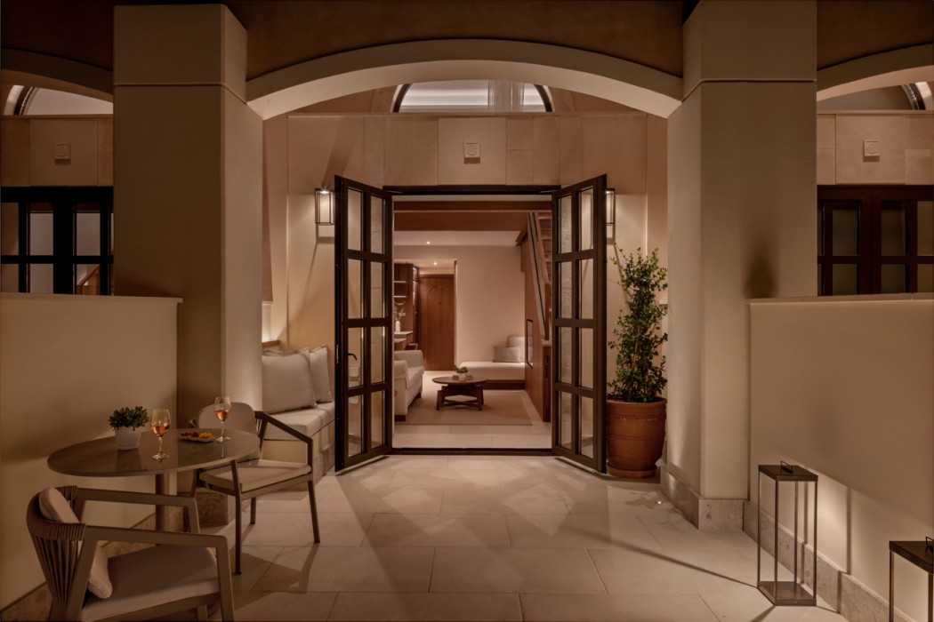 Elysium Hotel 30/99