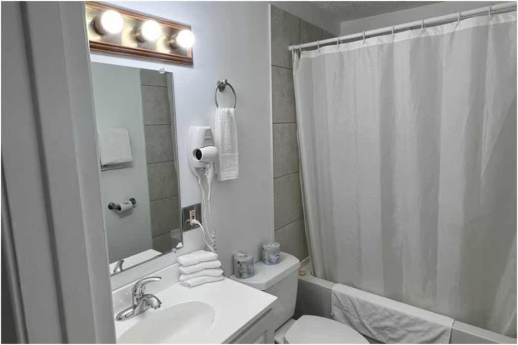 Harbourview Inn, SureStay Collection by Best Western 17/49