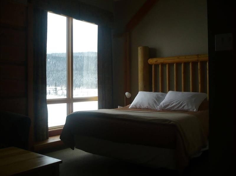 Basecamp Lodge Golden 36/62