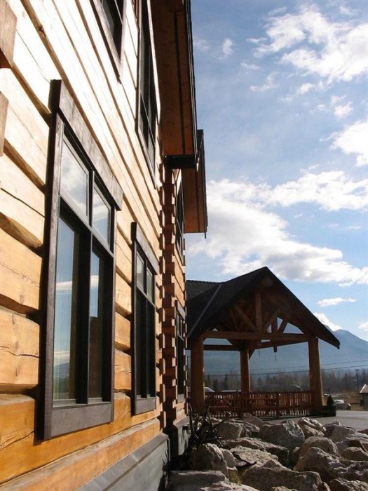 Basecamp Lodge Golden 26/62