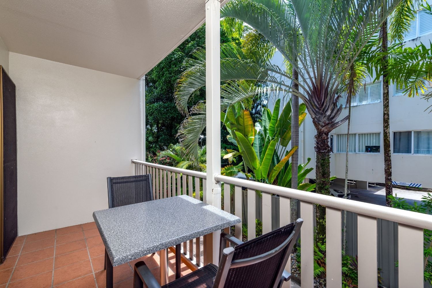 2 Bedroom Apartment, Tropical Reef Apartments Port Douglas 11/19