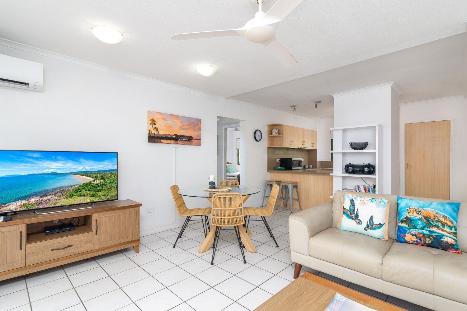 2 Bedroom Apartment, Tropical Reef Apartments Port Douglas 5/19