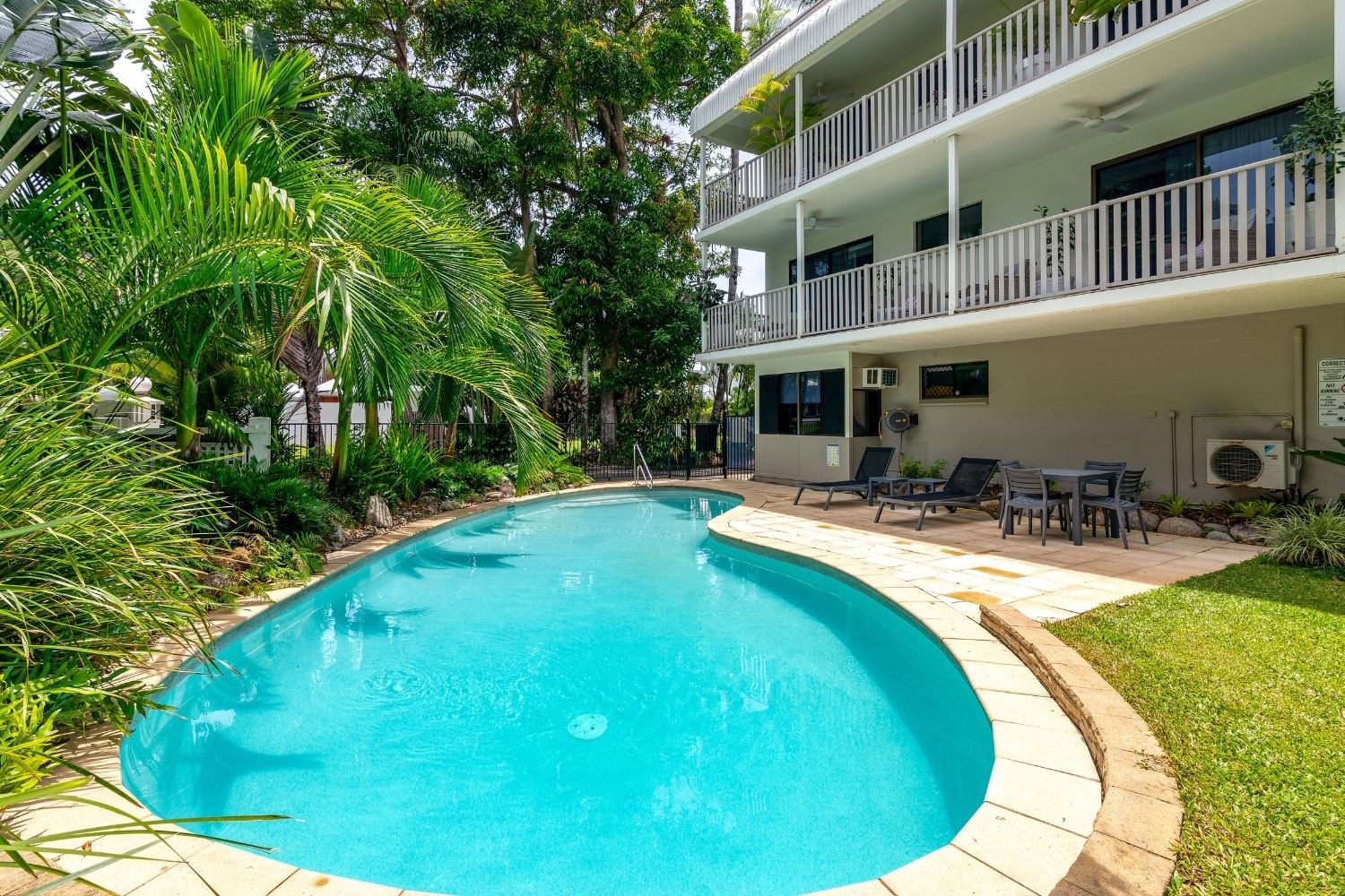 Tropical Reef Apartments Port Douglas 32/60