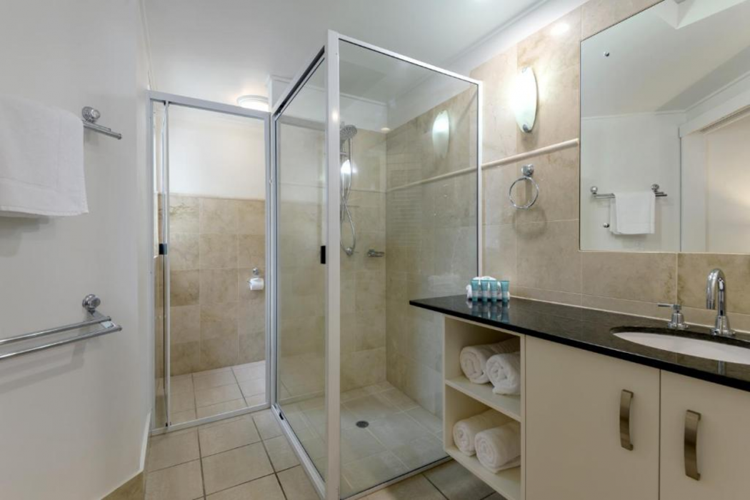 Mandalay Luxury Beachfront Apartments 17/59