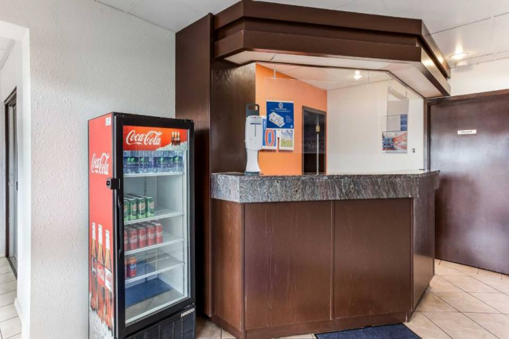 Motel6 Lethbridge Ab 8/62
