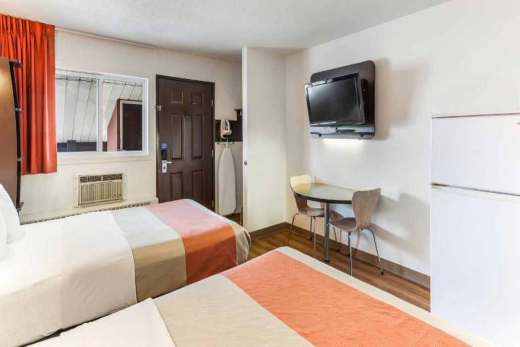 Motel6 Lethbridge Ab 16/62