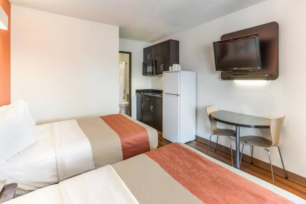 Motel6 Lethbridge Ab 17/62