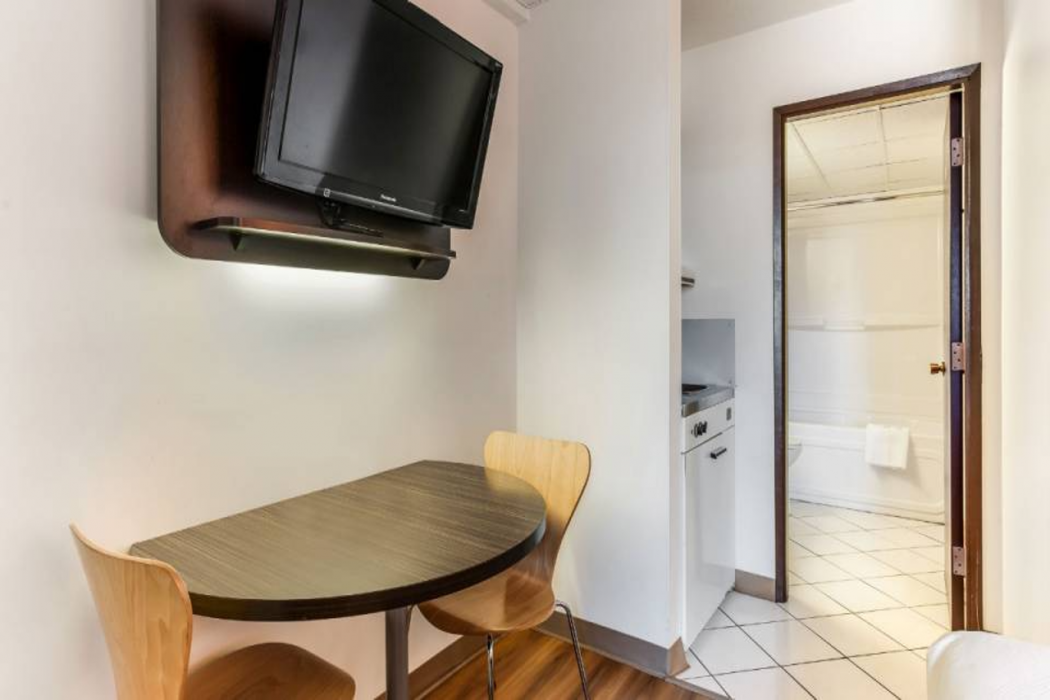 Motel6 Lethbridge Ab 11/62