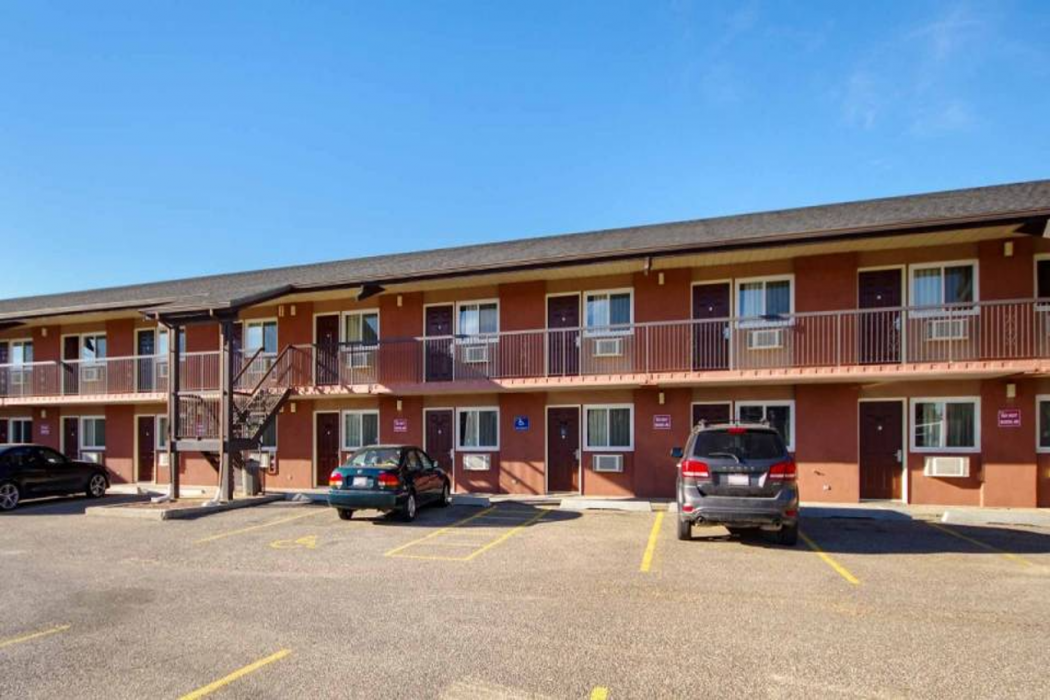 Motel6 Lethbridge Ab in LETHBRIDGE