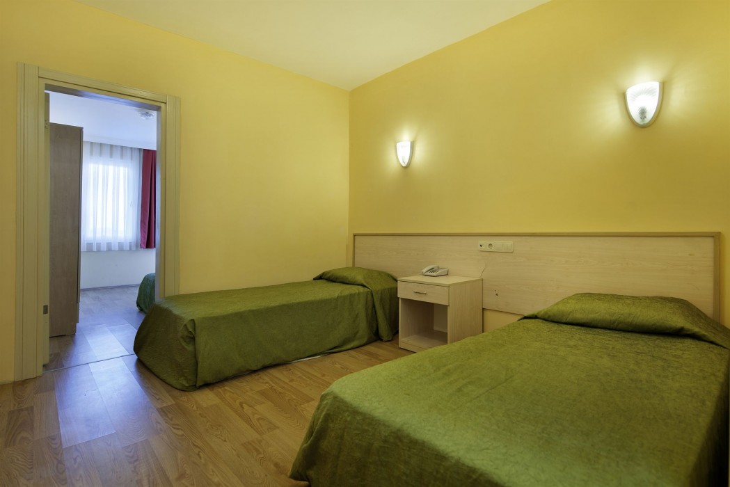 Larissa Garden Hotel 15/39