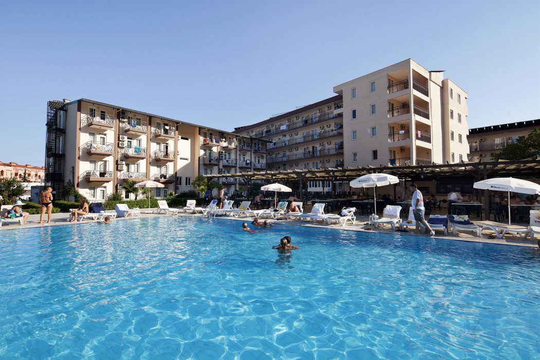 Larissa Garden Hotel 17/39