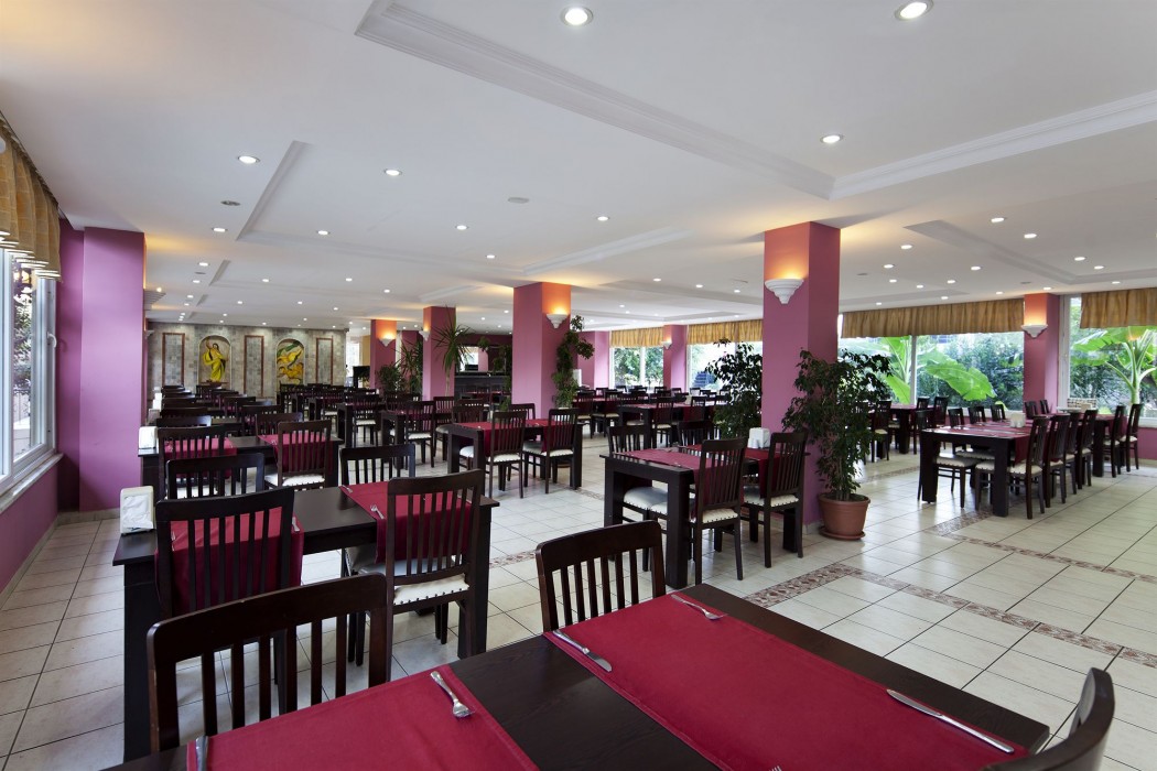 Larissa Garden Hotel 18/39