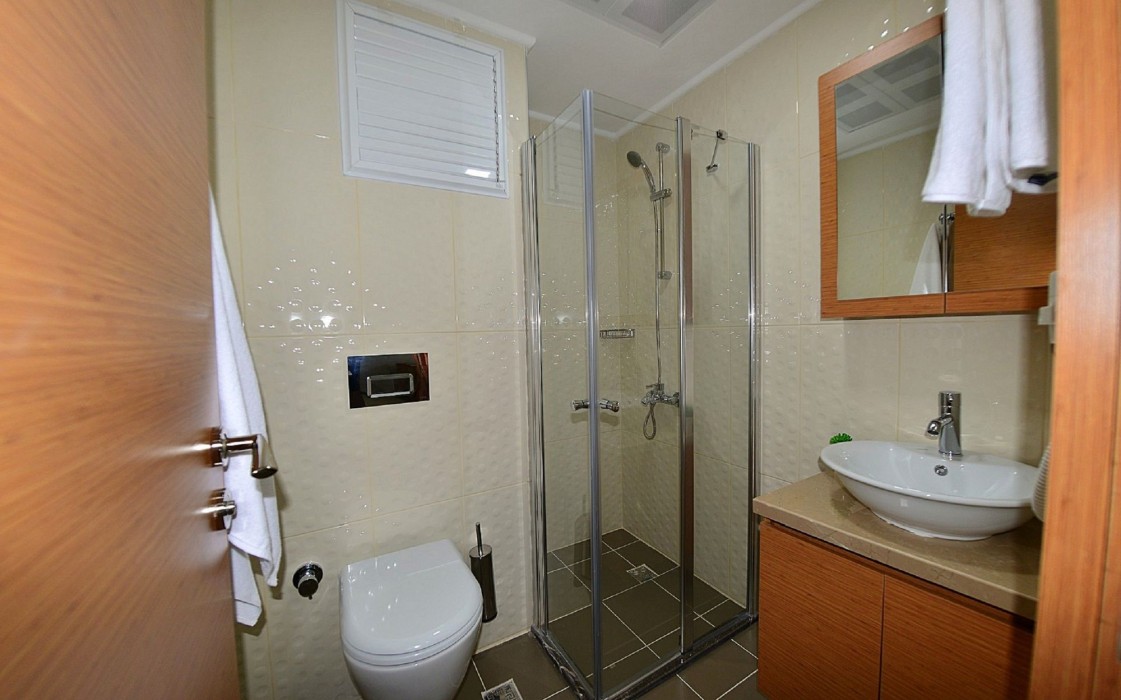 The Suites 59/100
