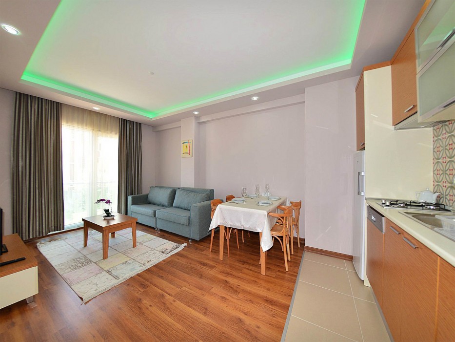 The Suites 67/100