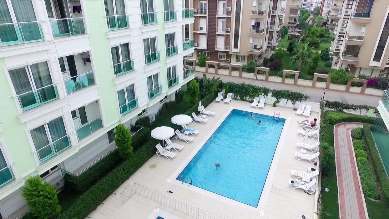 The Suites 45/100
