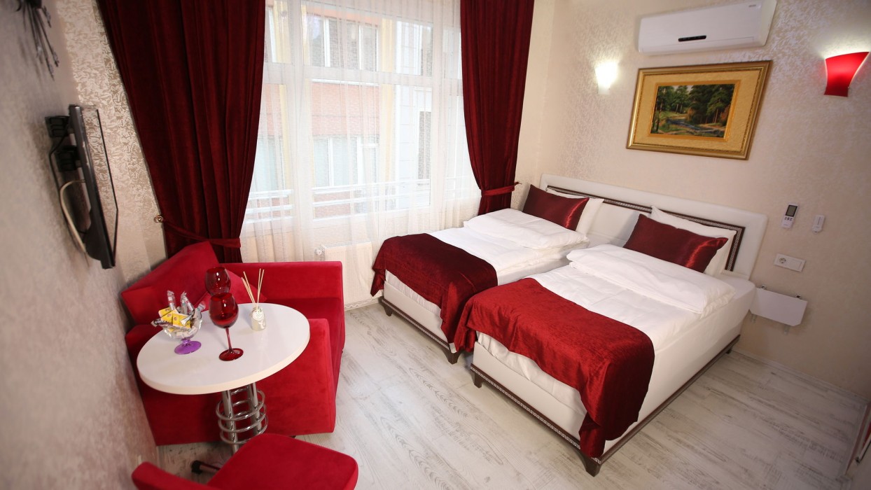 Taksim Brand Suite 16/65