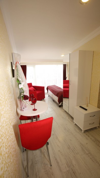 Taksim Brand Suite 24/65
