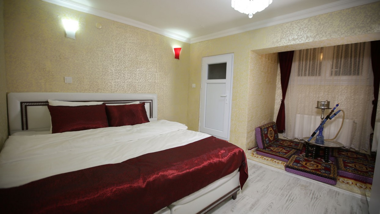 Taksim Brand Suite 37/65