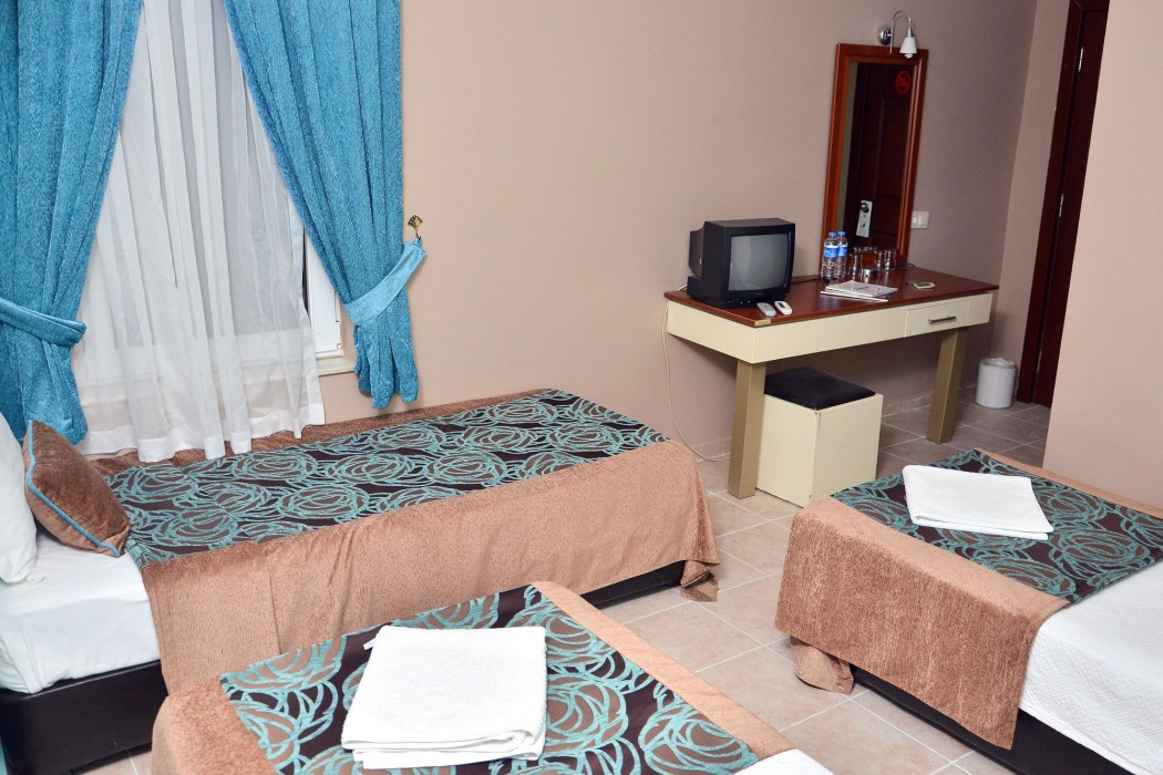 Cekmen Hotel 43/80