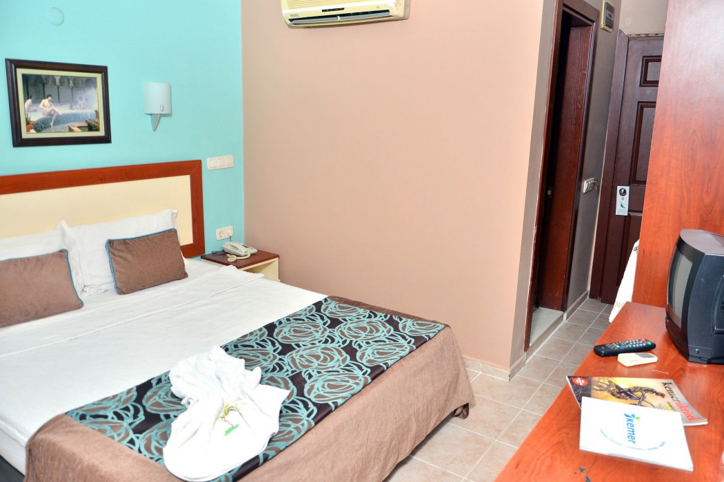 Cekmen Hotel 47/80