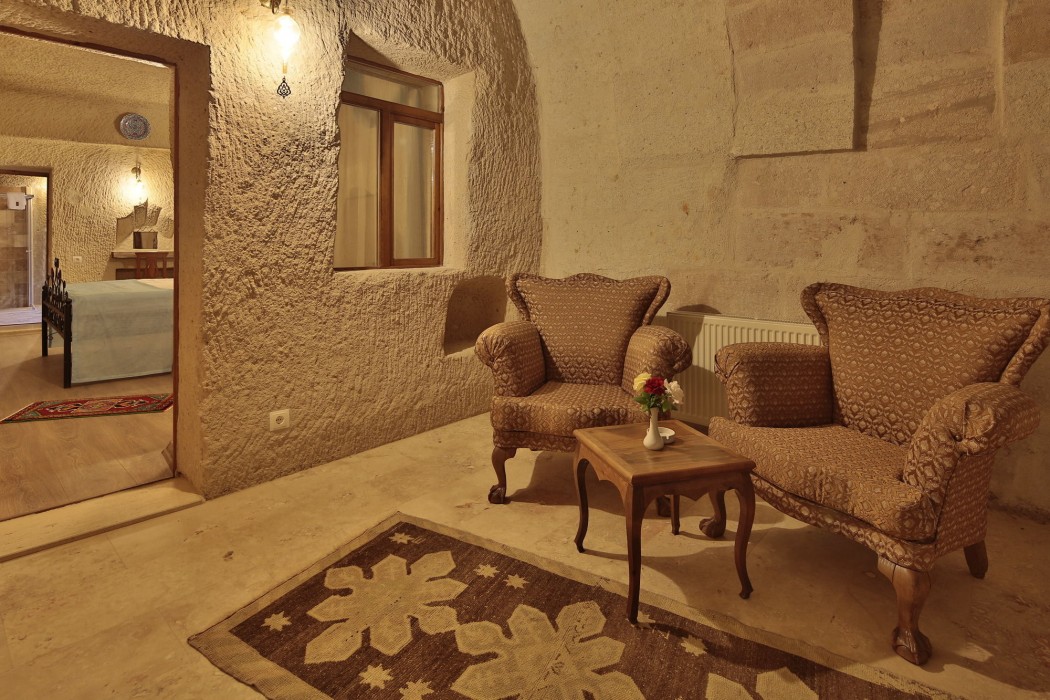 Jacob's Cave Suites 48/100