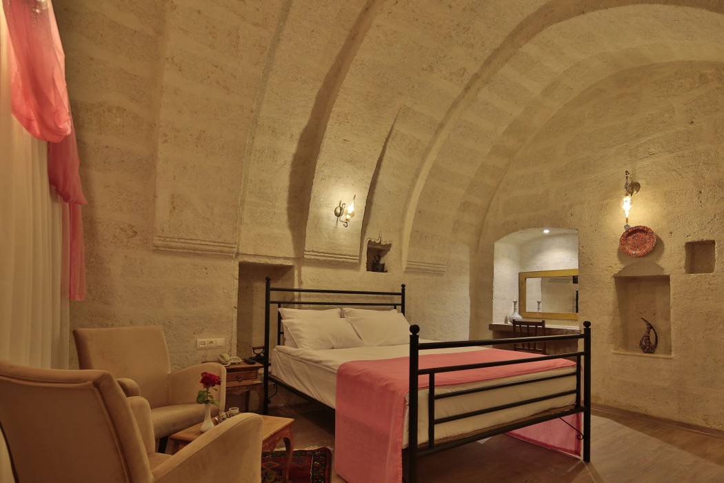 Jacob's Cave Suites 55/100