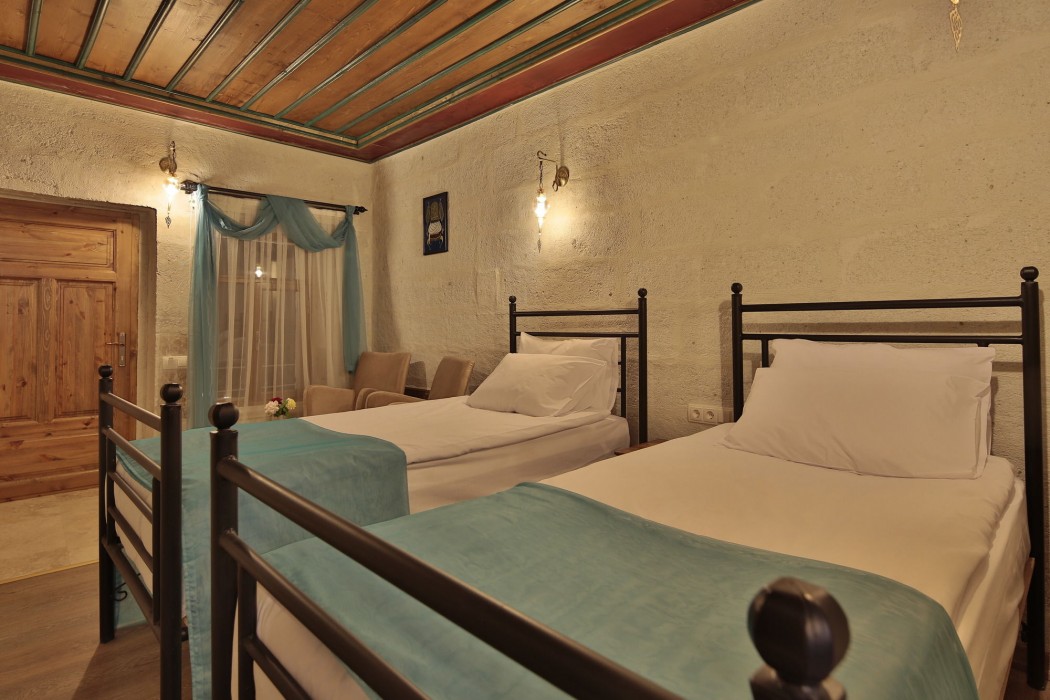 Jacob's Cave Suites 23/100