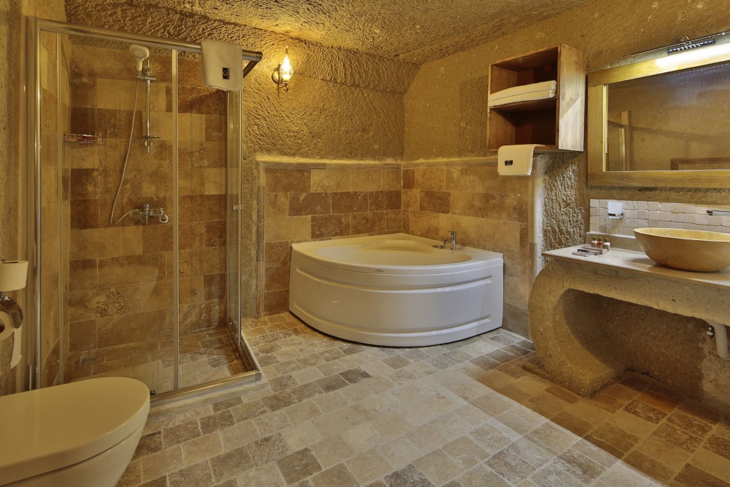 Jacob's Cave Suites 30/100