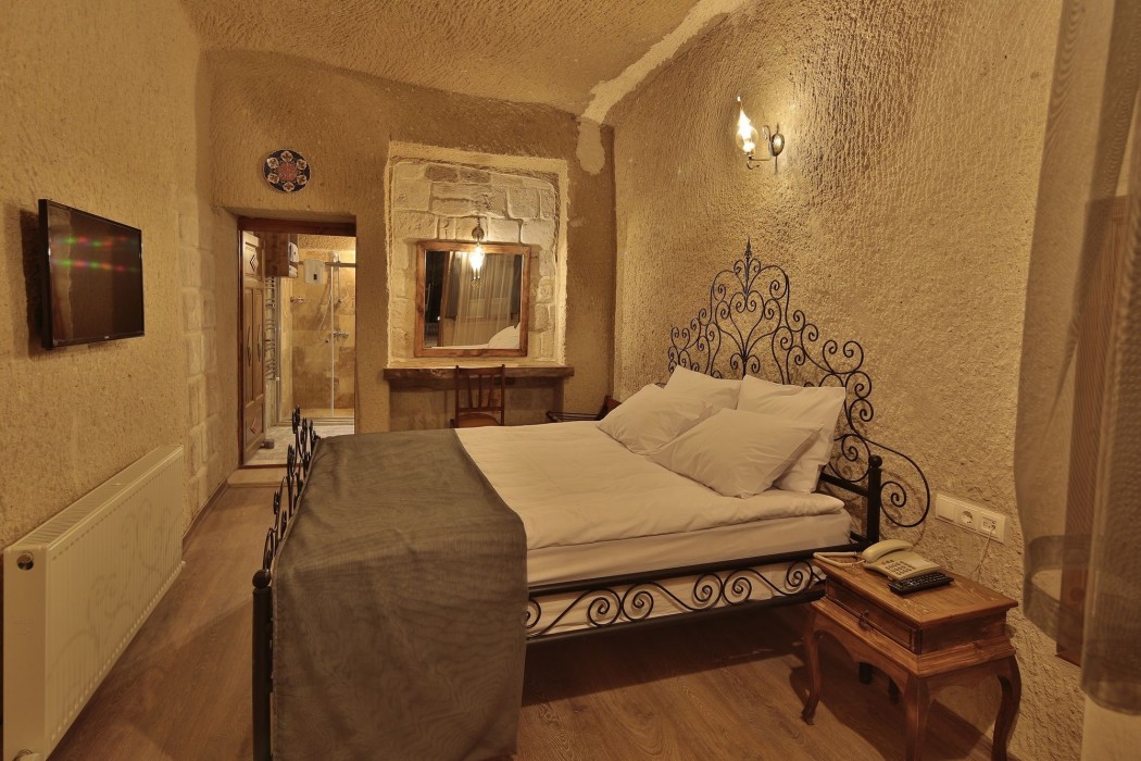 Jacob's Cave Suites 24/100