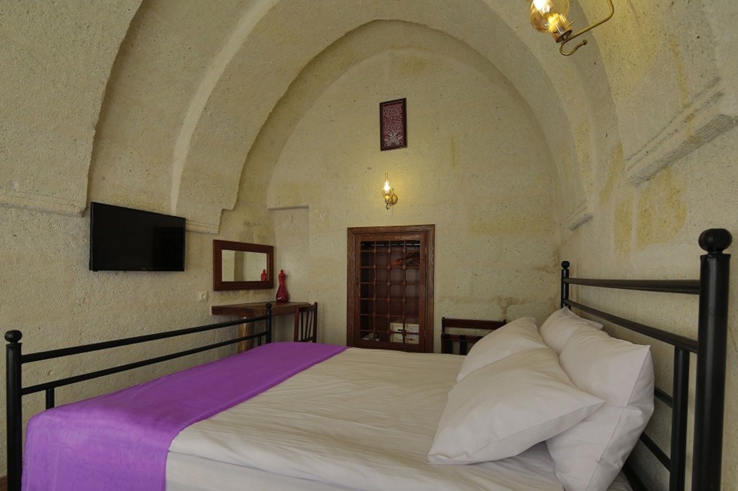 Jacob's Cave Suites 37/100