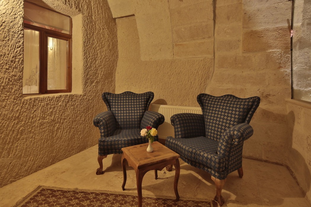 Jacob's Cave Suites 32/100