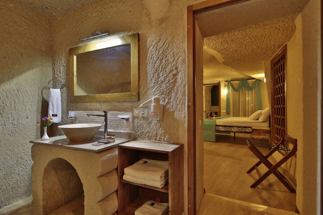 Jacob's Cave Suites 67/100