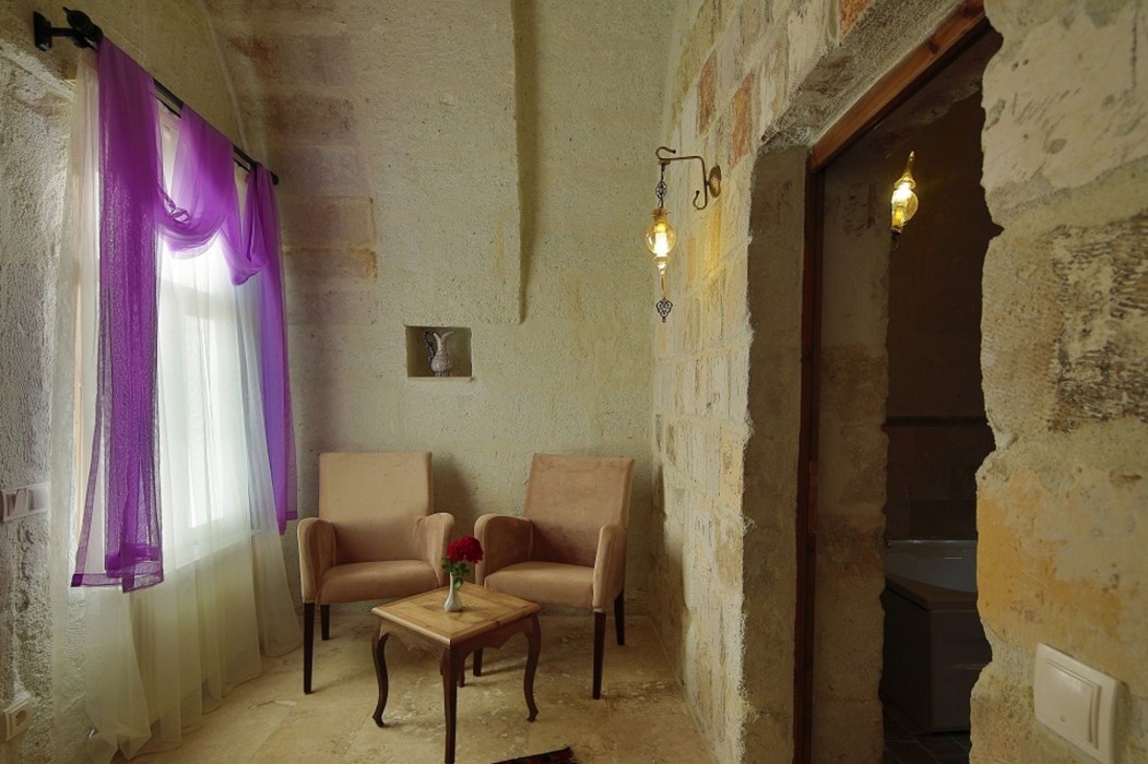 Jacob's Cave Suites 27/100