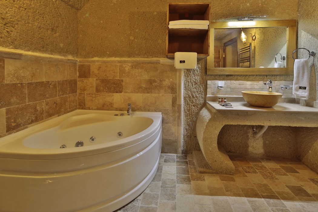 Jacob's Cave Suites 38/100