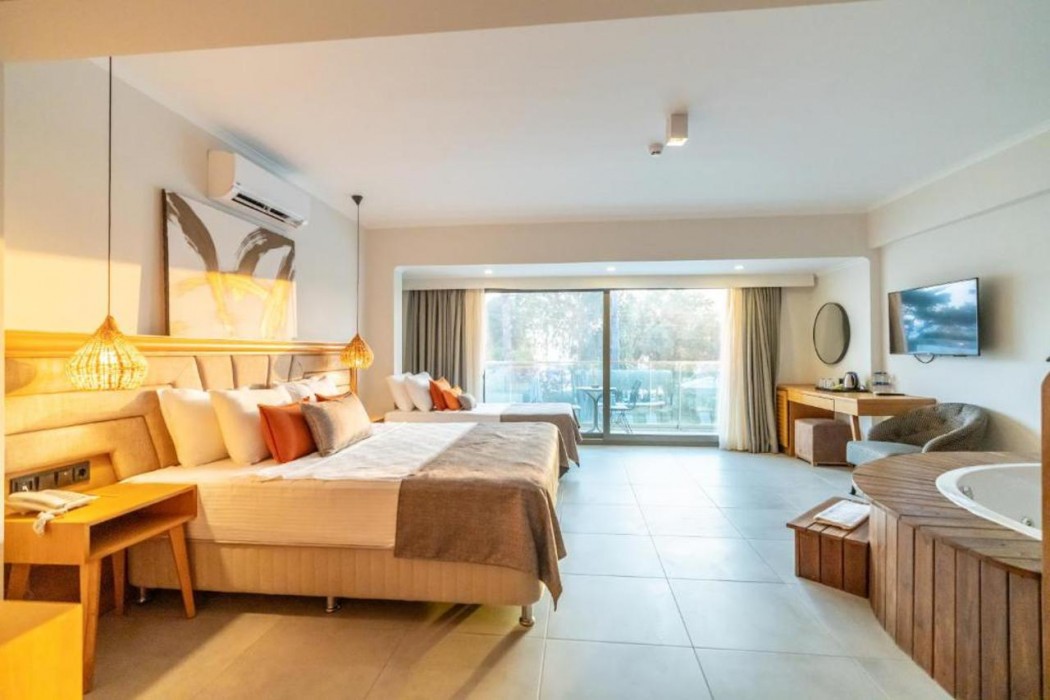 Yalipark Beach Hotel 17/65