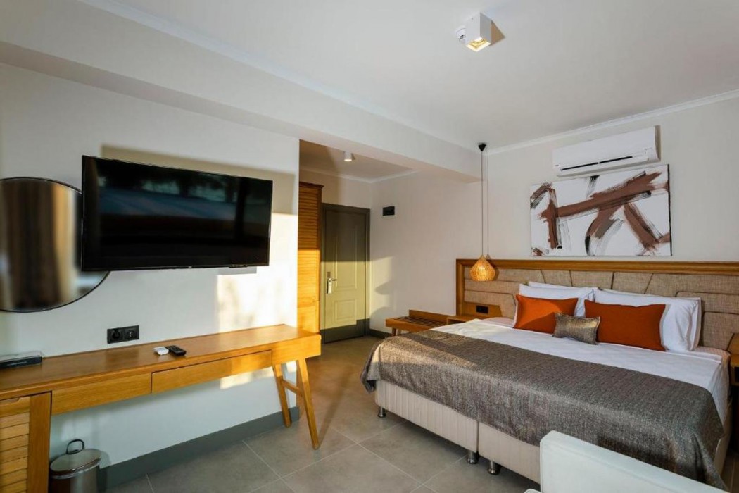 Yalipark Beach Hotel 18/65