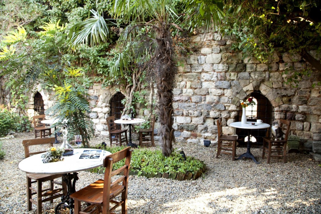 Hotel Empress Zoe 31/100