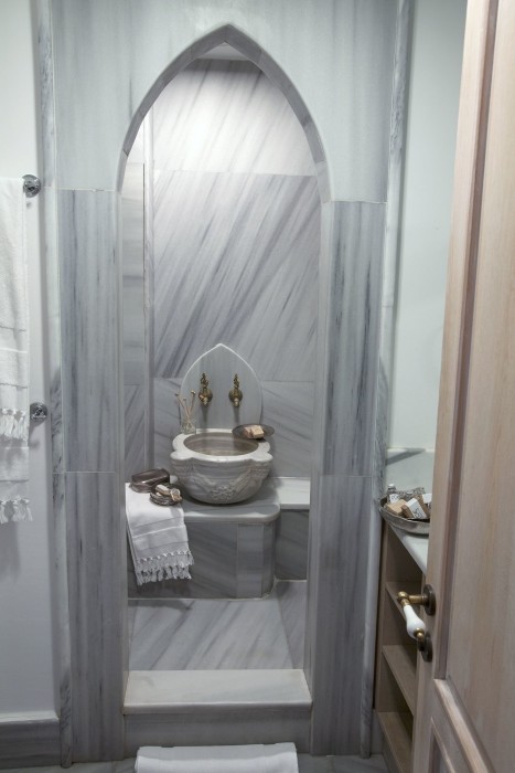 Hotel Empress Zoe 43/100