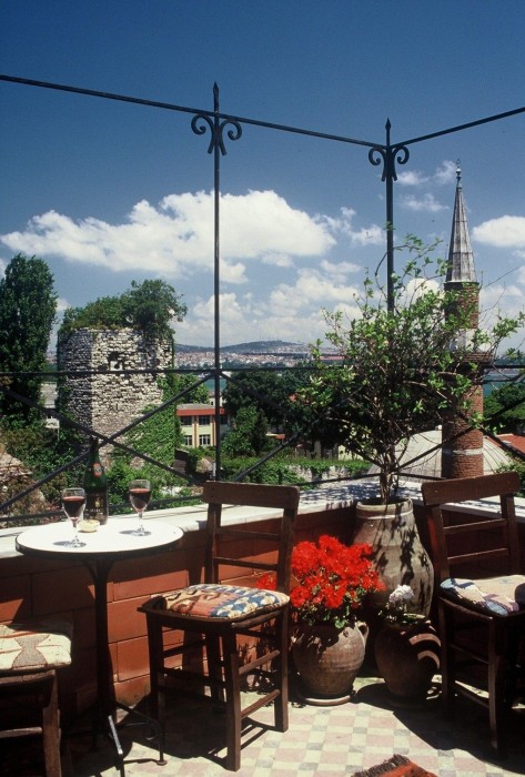 Hotel Empress Zoe 46/100