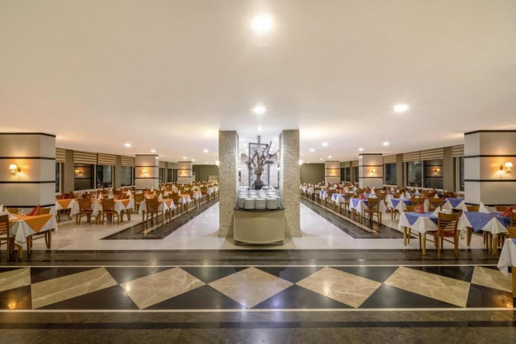 Ring Beach Hotel 6/45