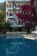 Oreo Hotel 30/74