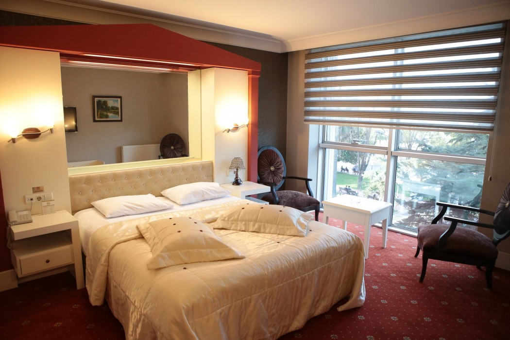 Amisos Hotel 18/70