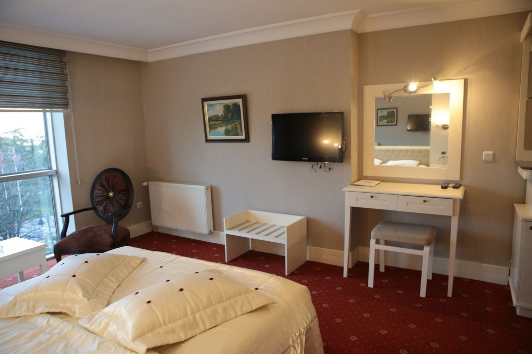 Amisos Hotel 26/70