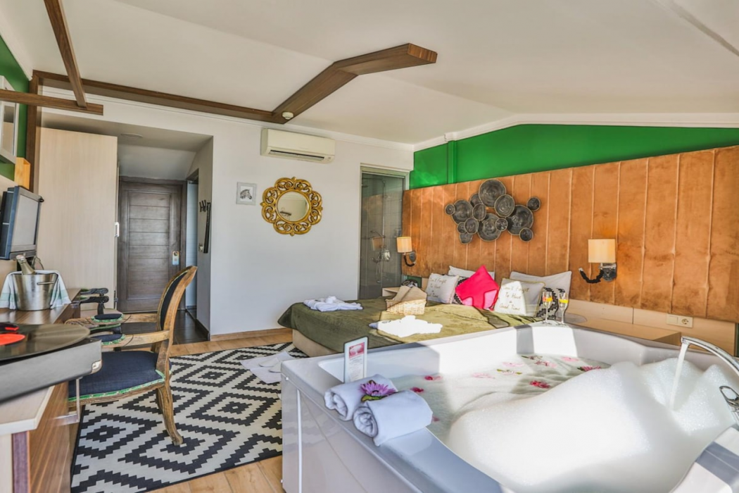 Anjeliq House Hotel 7/60