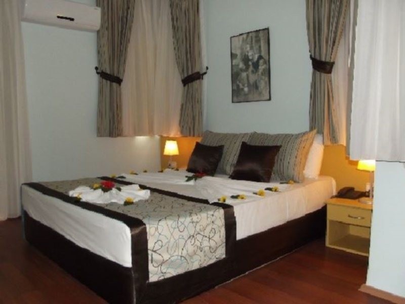 Ege Montana Hotel 2/5