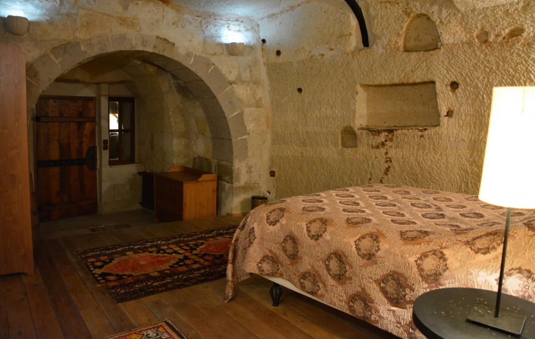 Chelebi Cave House 27/98