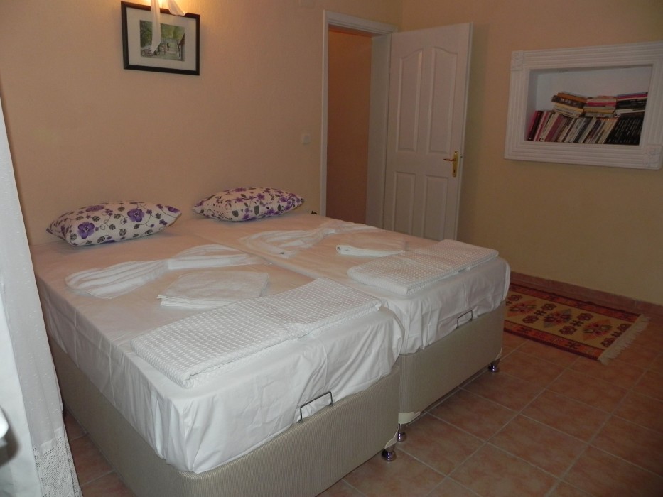 Dalyan Palace 23/76