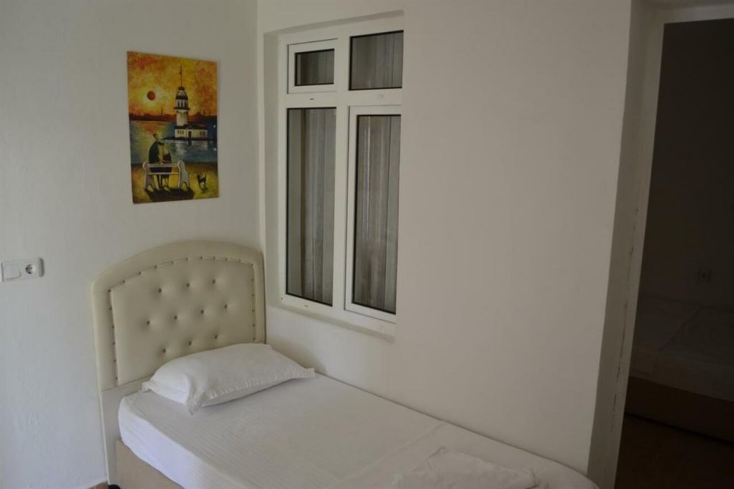 Elit Hotel Palamutbuku 29/37