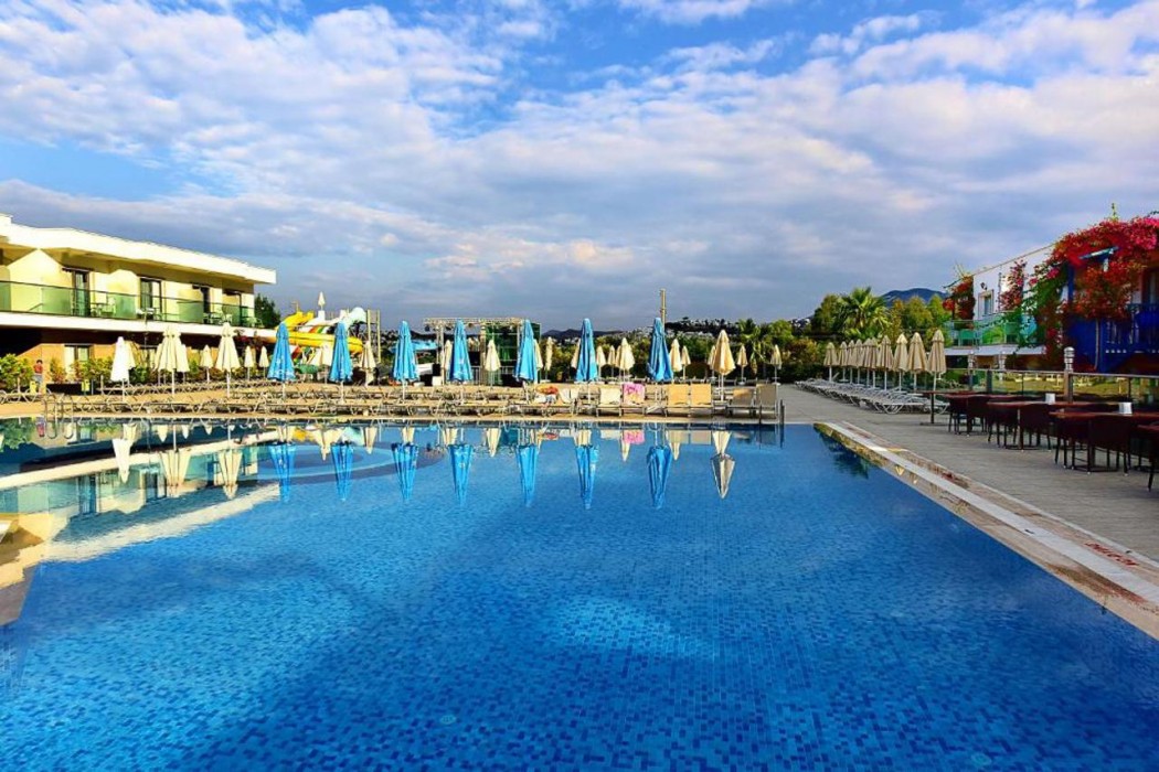 Jasmine Beach Hotel 2/46