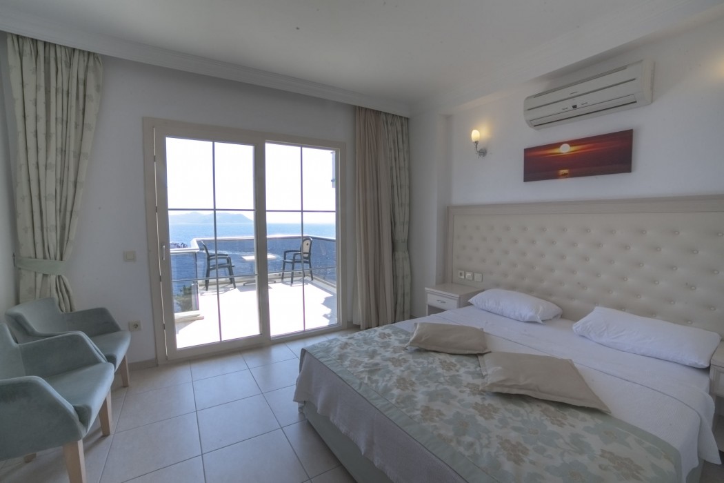 Narr Hotel 45/100